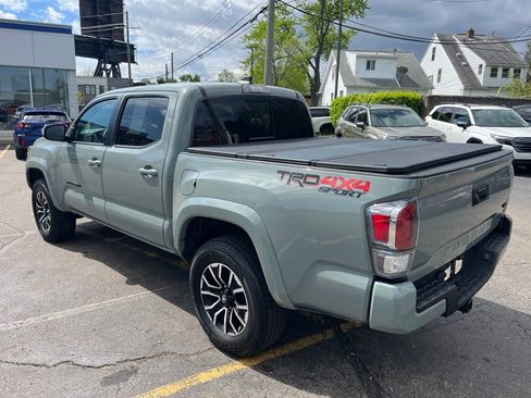 Used 2023 Toyota Tacoma TRD Sport AWD/4WD image 7
