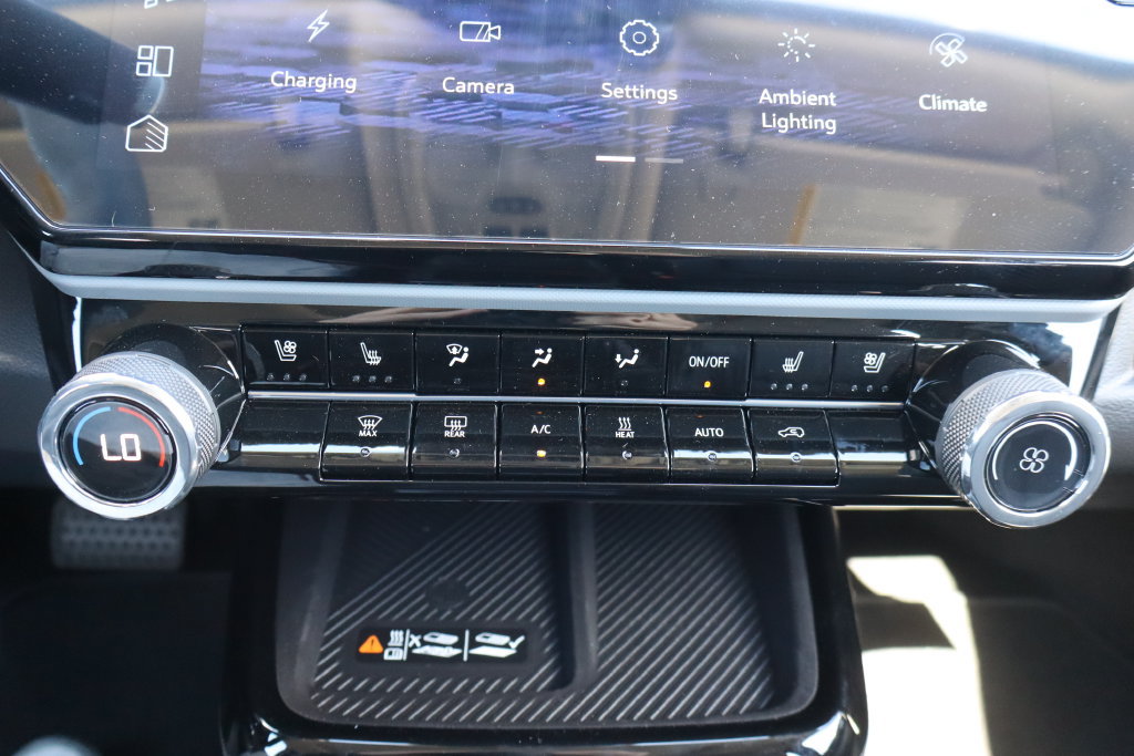 New 2027 Chevrolet Bolt RS w/ Super Cruise Package FWD image 12