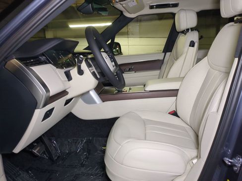 New 2026 Land Rover Range Rover SE AWD/4WD image 15