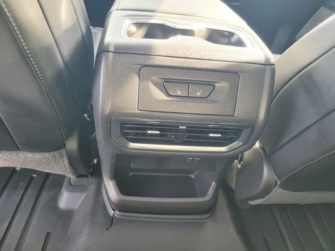 Used 2025 GMC Sierra EV Denali AWD/4WD image 14