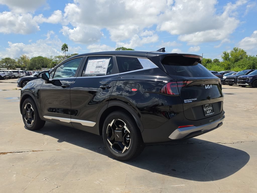 New 2027 Kia Sportage EX FWD image 6