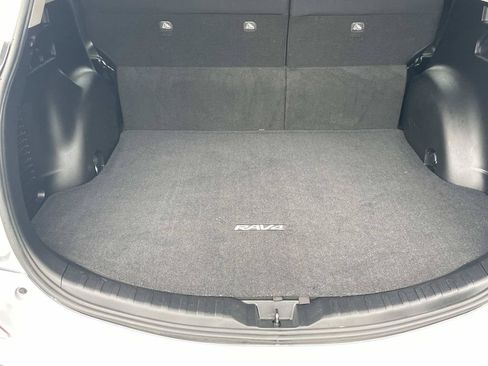 Used 2018 Toyota RAV4 XLE w/ Plus Extra Value Package AWD/4WD image 11