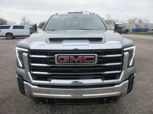 New 2026 GMC Sierra 2500 SLT w/ SLT Premium Package image 10