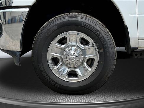 Used 2022 RAM 2500 Big Horn w/ Cold Weather Group AWD/4WD image 31