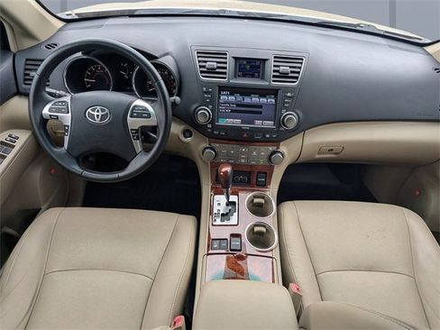 Used 2012 Toyota Highlander Limited image 19