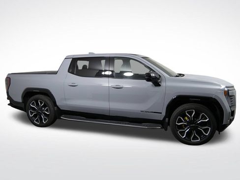 Used 2024 GMC Sierra EV Denali AWD/4WD image 2