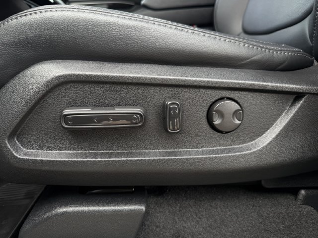 Used 2023 Honda Pilot Touring image 26