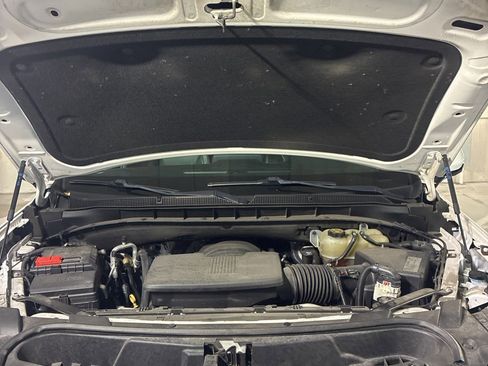 Used 2021 Chevrolet Tahoe LT w/ LT Signature Package image 9