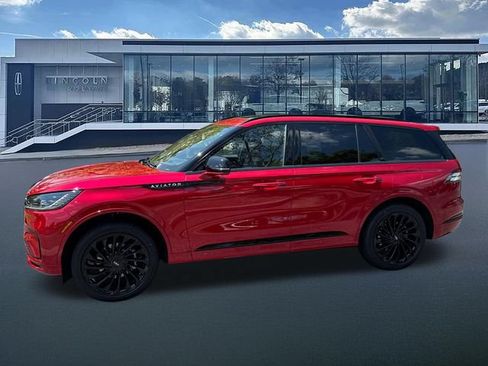 New 2026 Lincoln Aviator Reserve w/ Jet Appearance Package AWD/4WD image 4