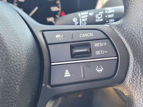 Used 2025 Honda HR-V LX image 14