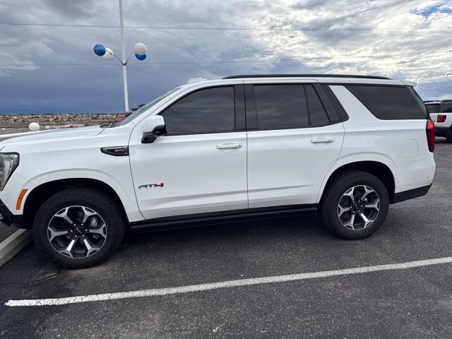 Used 2025 GMC Yukon AT4 w/ AT4 Premium Plus Package AWD/4WD image 1