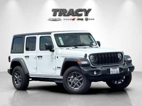 Used 2026 Jeep Wrangler Unlimited Sport AWD/4WD image 2
