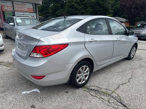 Used 2013 Hyundai Accent GLS FWD image 24