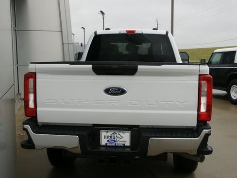 New 2026 Ford F350 XLT image 4