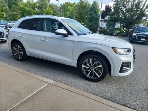 Used 2021 Audi Q5 Premium Plus w/ Premium Plus Package AWD/4WD image 13