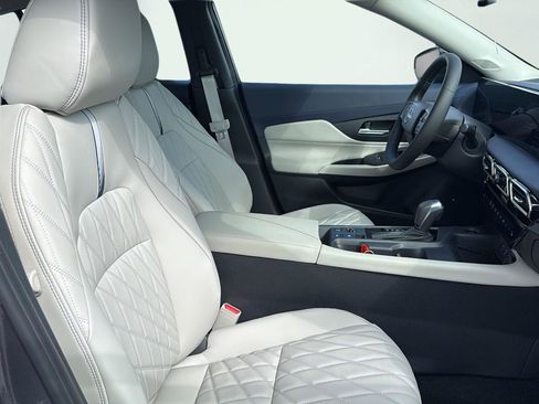 New 2026 Nissan Sentra SL w/ Floor Mat Package image 37