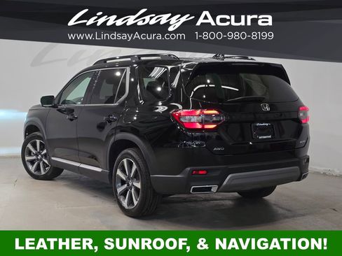 Used 2025 Honda Pilot Elite image 4