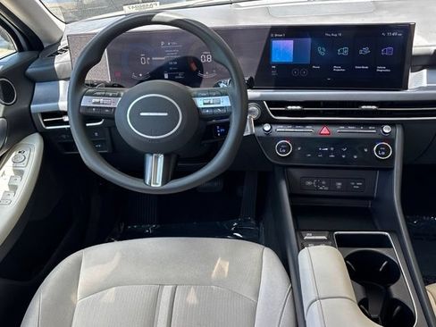 Used 2025 Hyundai Sonata SEL FWD image 27