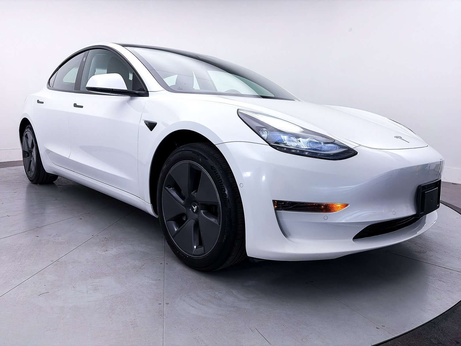 Used 2021 Tesla Model 3 Standard Range Plus RWD image 10