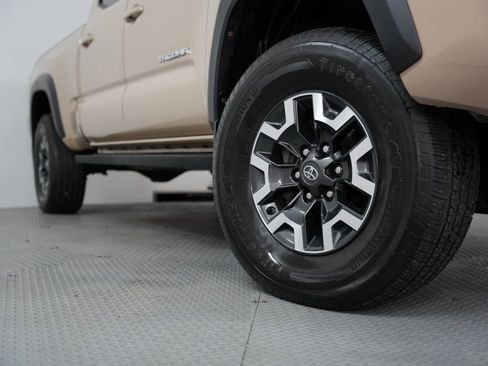 Used 2020 Toyota Tacoma TRD Off-Road image 20