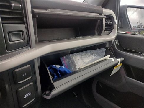 Used 2022 Ford F150 XLT w/ XTR Package image 27