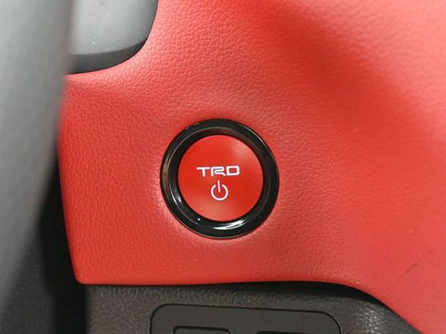 Used 2025 Toyota Tundra TRD Pro AWD/4WD image 27