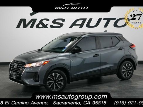 Used 2021 Nissan Kicks S FWD image 1