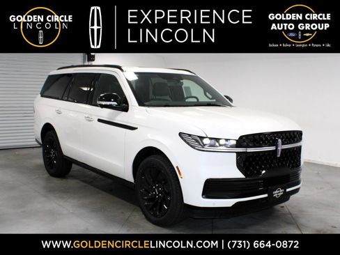 New 2025 Lincoln Navigator Reserve w/ Jet Appearance Package image 1