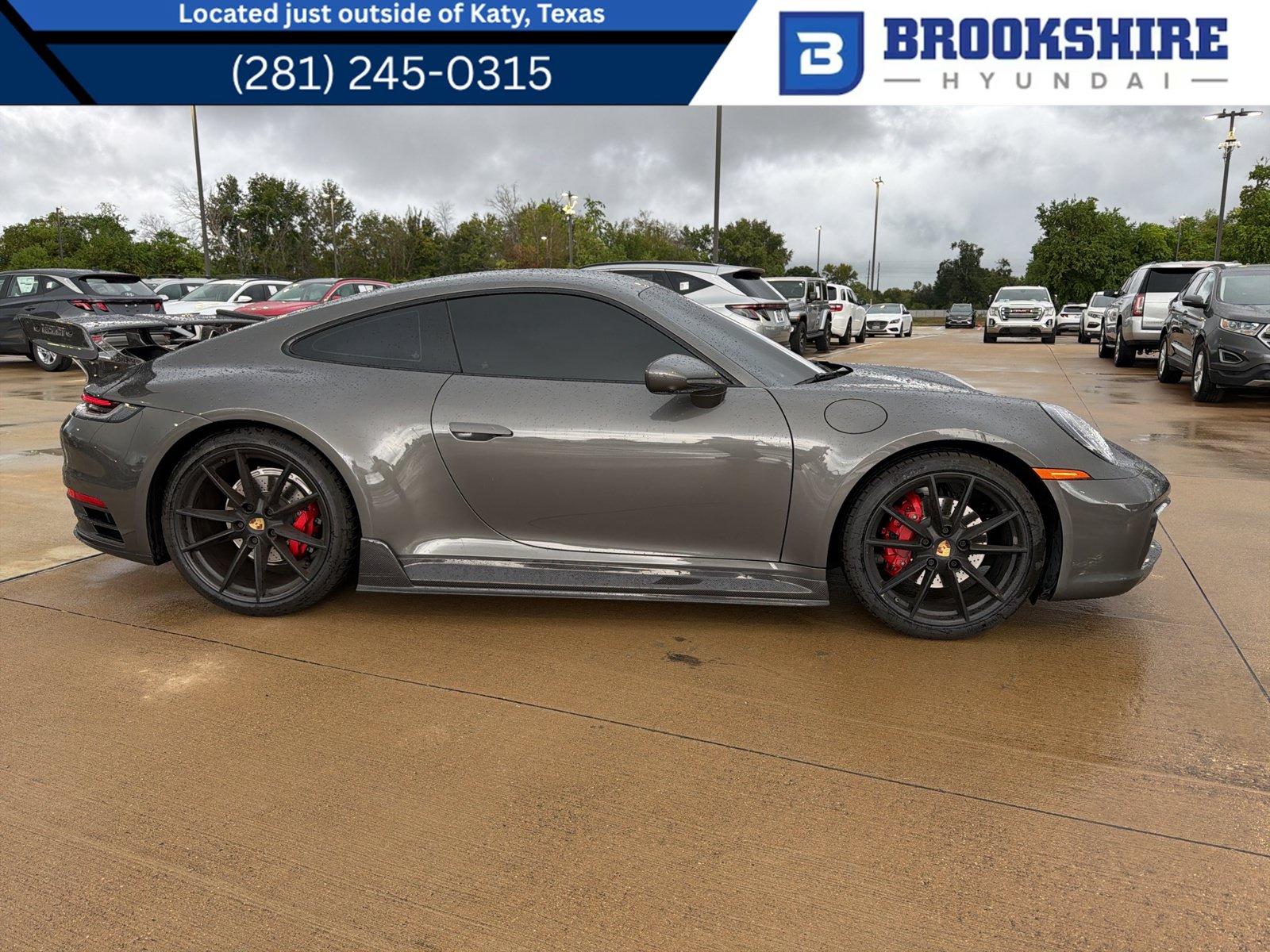 Used 2022 Porsche 911 Carrera RWD image 1