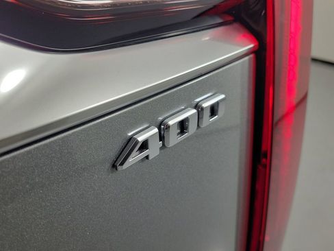 Used 2025 Cadillac XT6 Premium Luxury FWD image 6