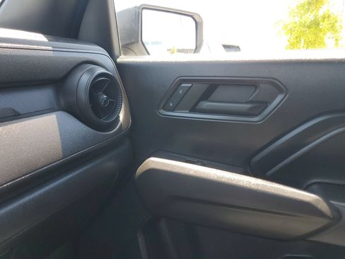 Used 2023 Chevrolet Colorado W/T w/ WT Convenience Package RWD image 31