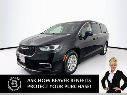 Used 2024 Chrysler Pacifica Touring-L