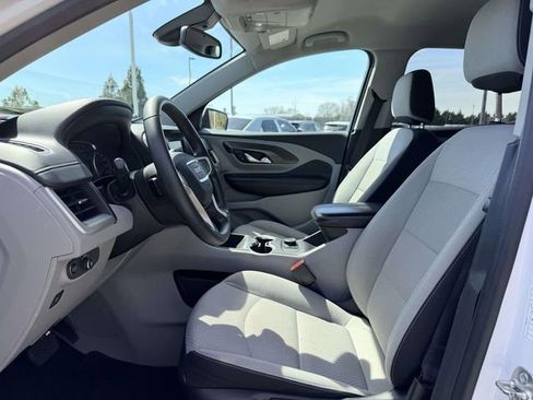Used 2024 GMC Terrain SLE FWD image 15