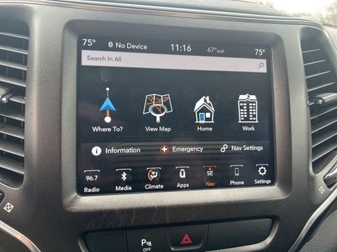 Used 2019 Jeep Cherokee Trailhawk w/ Trailer Tow Group image 9