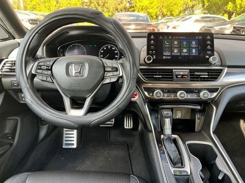 Used 2020 Honda Accord Sport image 10