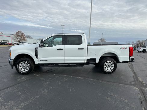 Certified 2024 Ford F250 XLT AWD/4WD image 4