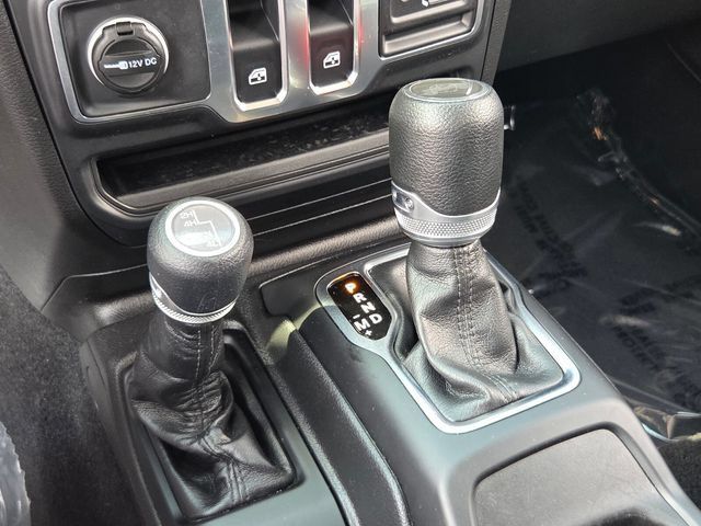Used 2023 Jeep Wrangler Sport AWD/4WD image 15