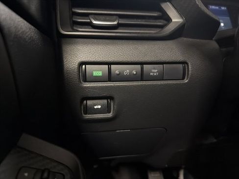 Used 2025 Nissan Sentra S FWD image 20