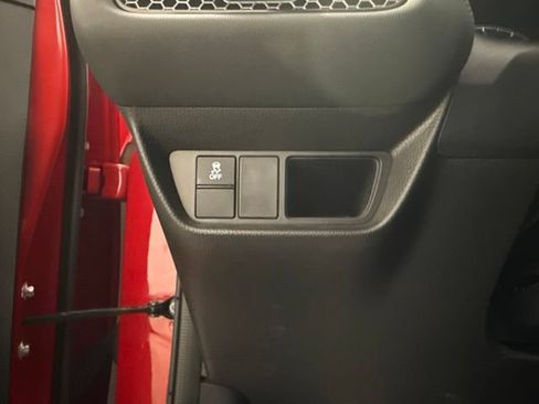 Certified 2024 Honda HR-V Sport image 36