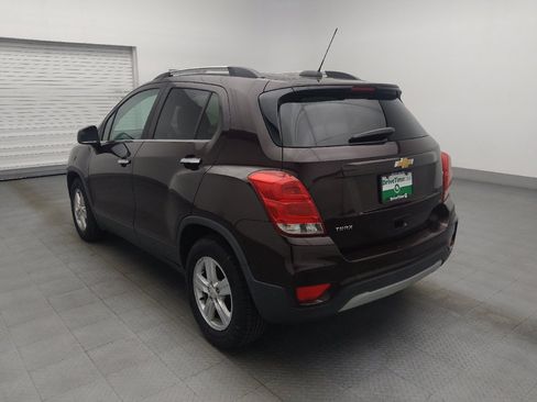 Used 2020 Chevrolet Trax LT w/ Driver Confidence Package FWD image 5