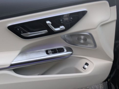 New 2026 Mercedes-Benz CLE 300 4MATIC Coupe image 12