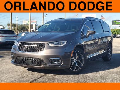 Used 2022 Chrysler Pacifica Limited