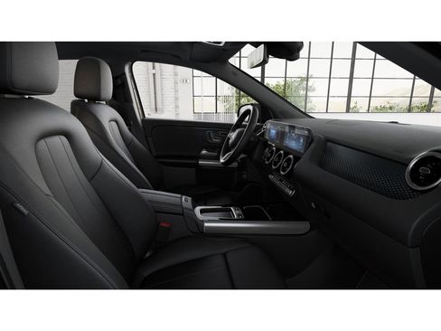 New 2026 Mercedes-Benz GLA 250 4MATIC image 4