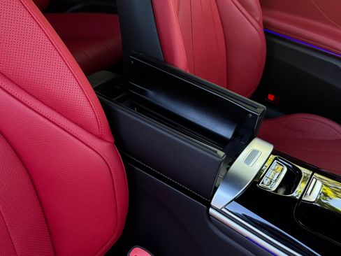 Used 2024 Mercedes-Benz CLE 450 4MATIC Cabriolet image 39