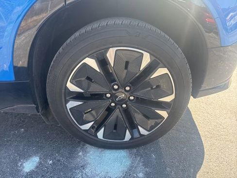 Certified 2025 Chevrolet Blazer EV RS image 16