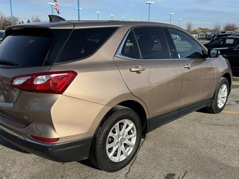 Used 2019 Chevrolet Equinox LT image 8