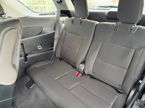 Certified 2023 Ford Explorer XLT image 13