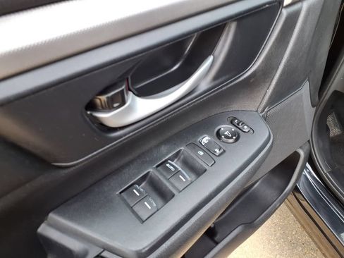 Used 2020 Honda CR-V LX image 21