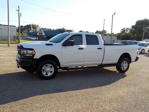 Used 2023 RAM 2500 Tradesman AWD/4WD image 1