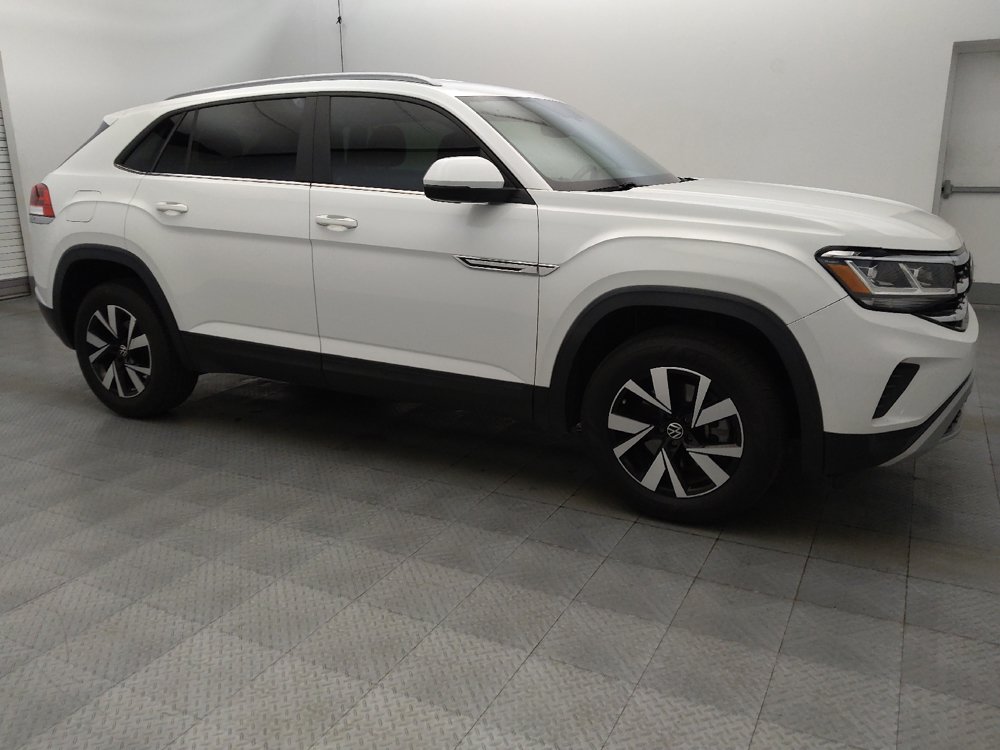 Used 2021 Volkswagen Atlas Cross Sport SE FWD image 11